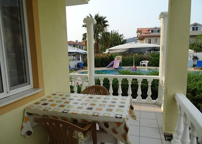 Mavikosk Aparthotel 4*