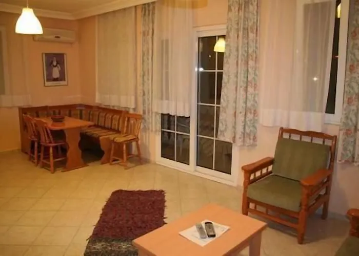 Mavikosk Aparthotel 4*