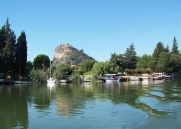 Ξενοδοχείο με διαμερίσματα Mavikosk Dalyan